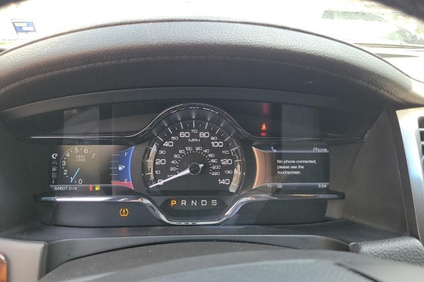 фото Lincoln MKS