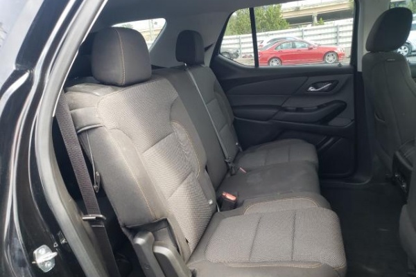 фото Chevrolet Traverse LS