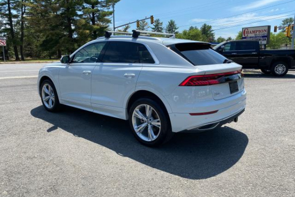 фото AUDI Q8  PRESTIGE