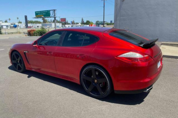 фото PORSCHE PANAMERA 2