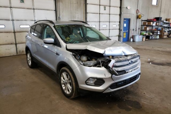 фото Ford Escape SE