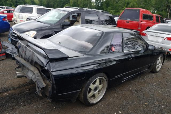 фото NISSAN SKYLINE