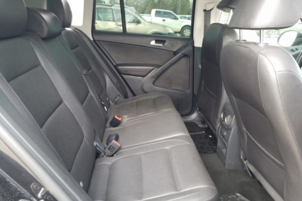 фото Volkswagen TIGUAN