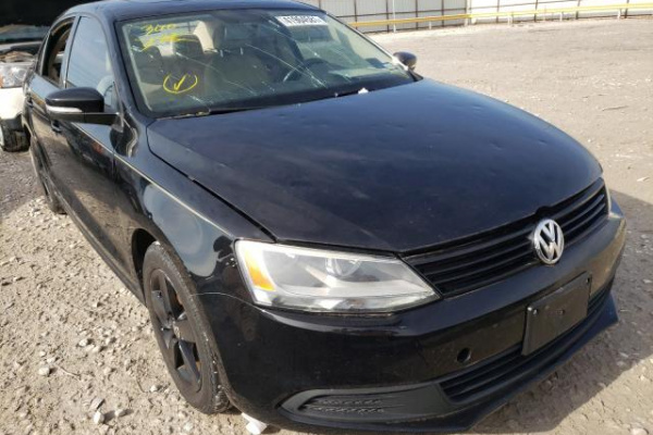 фото VOLKSWAGEN JETTA