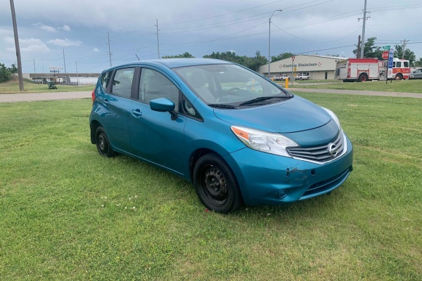 фото Nissan VERSA NOTE S