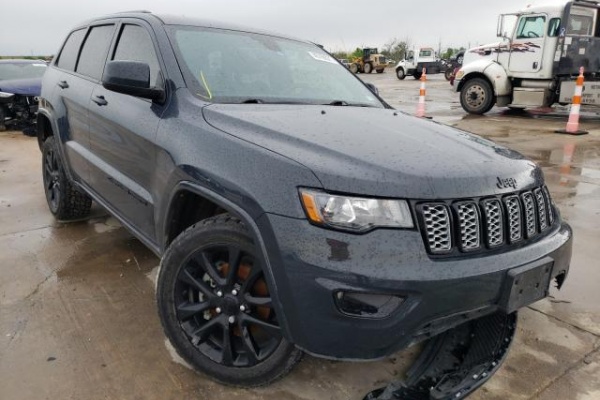 фото jeep  GRAND CHEROKEE LAREDO