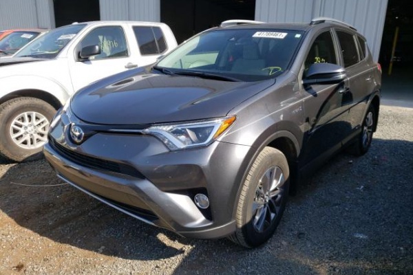 фото Toyota RAV4 HV LE