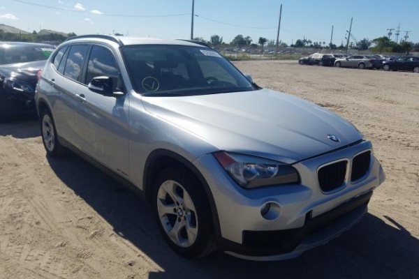 фото BMW X1 SDRIVE28I