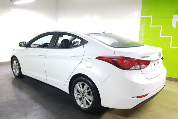 фото Hyundai Avante