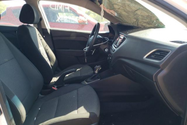 фото HYUNDAI ACCENT SE