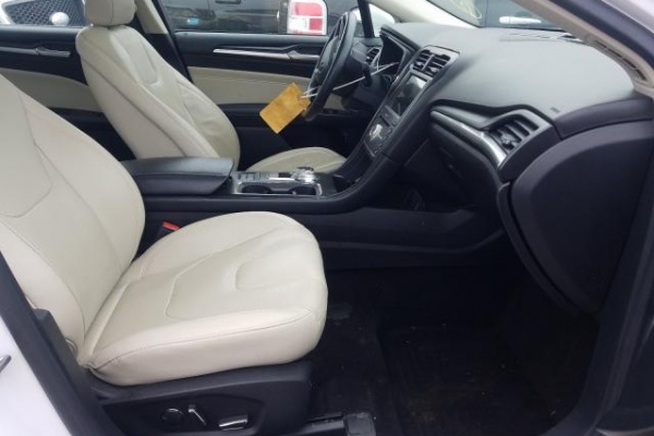 фото Ford Fusion TITANIUM PHEV