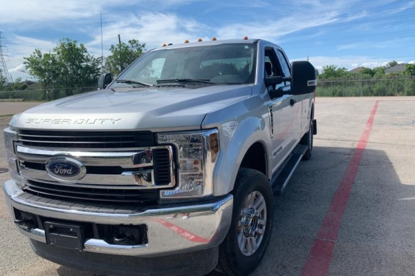 фото Ford F-150 SUPER DUTY