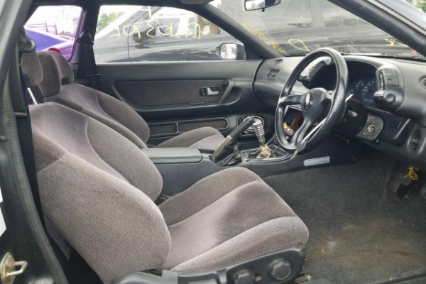 фото NISSAN SKYLINE