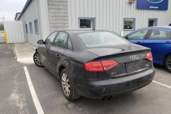 фото Audi A4 Premium