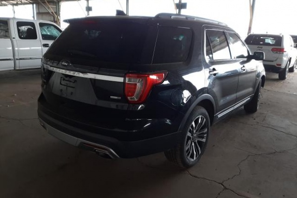 фото Ford Explorer PLATINUM