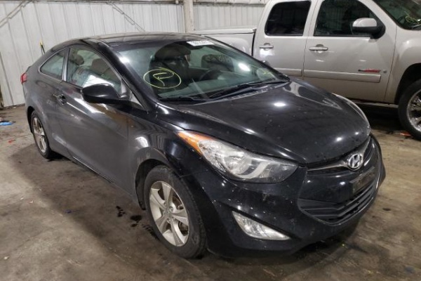 фото Hyundai Elantra Coupe GS