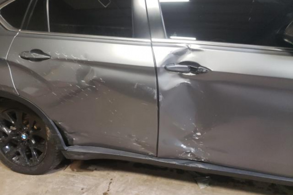 фото BMW X6 XDRIVE50I