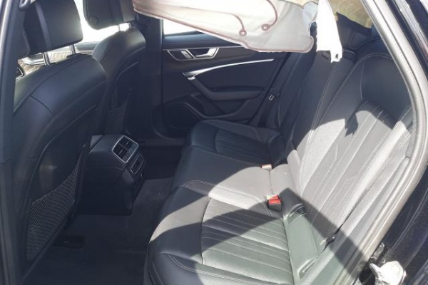 фото Audi A6 Premium
