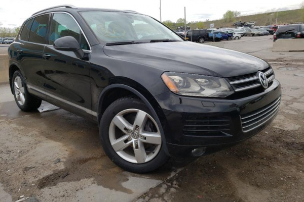 фото Volkswagen TOUAREG V6