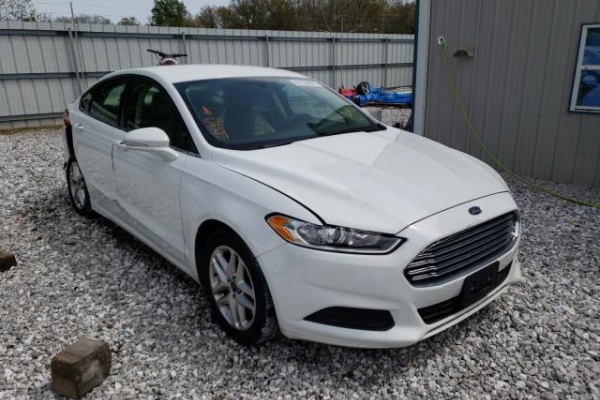 фото Ford Fusion SE