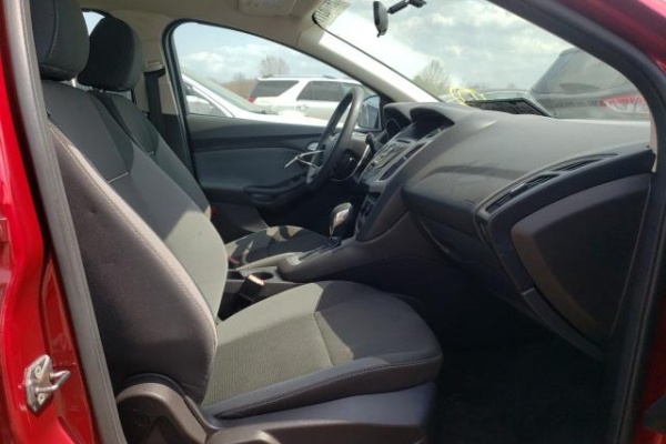 фото Ford Focus SE