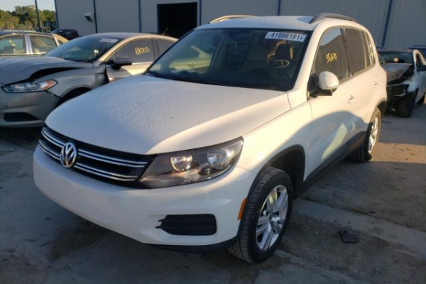 фото VOLKSWAGEN TIGUAN S