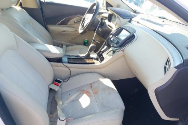 фото Buick LACROSSE