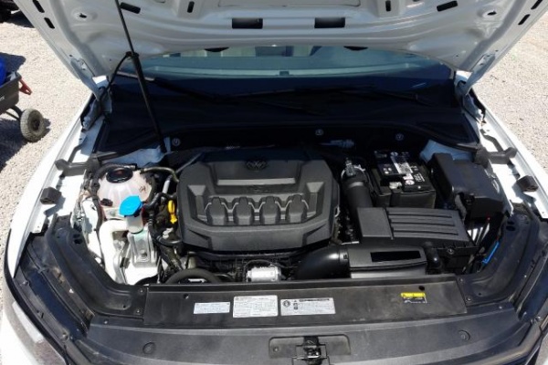 фото Volkswagen Passat S