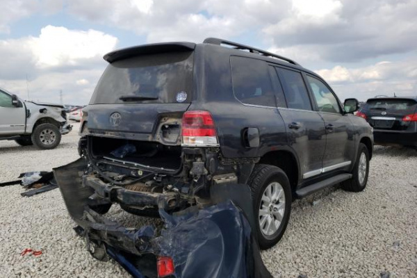 фото TOYOTA LAND CRUISER PRADO