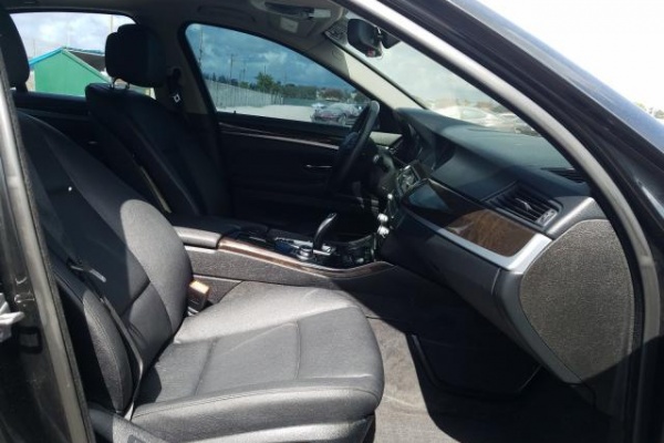 фото BMW 528 XI