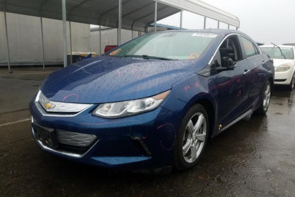 фото Chevrolet Volt LT