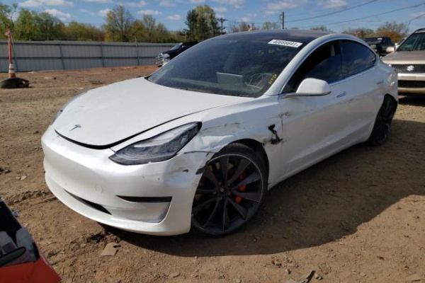 фото Tesla MODEL 3