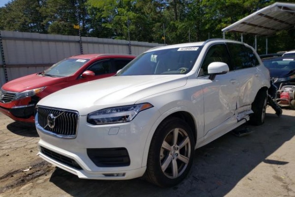 фото Volvo XC90 T5