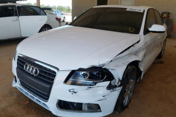 фото AUDI A4 PREMIUM