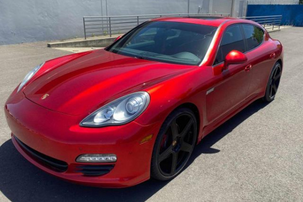 фото PORSCHE PANAMERA 2