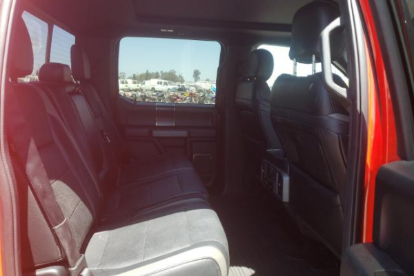 фото Ford F-150 RAPTOR