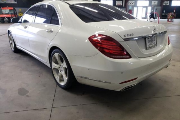фото Mercedes-Benz S 560 4MATIC