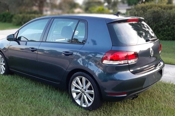 фото Volkswagen Golf