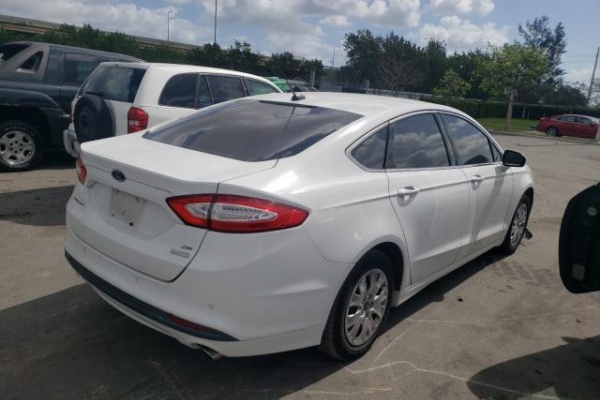фото Ford Fusion SE