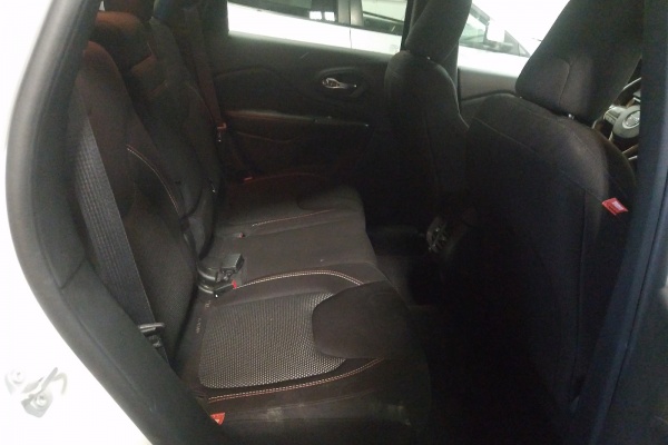 фото Jeep Cherokee LATITUDE