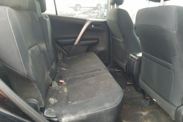 фото Toyota RAV4 XLE