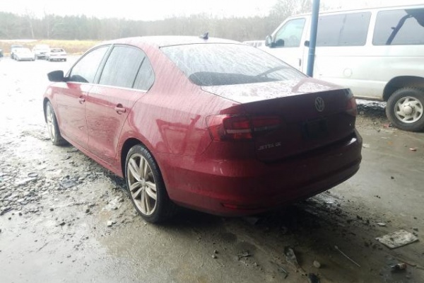 фото Volkswagen Jetta SE