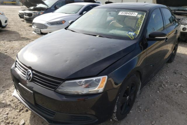 фото VOLKSWAGEN JETTA