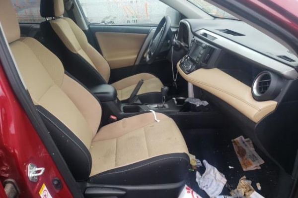 фото Toyota RAV4 ADVENTURE