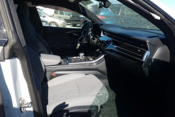 фото AUDI SQ8 PRESTIGE