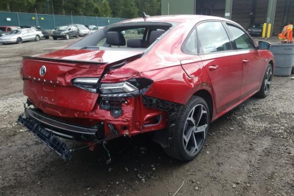 фото Volkswagen Passat R-LINE