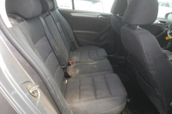 фото Volkswagen golf S/SE