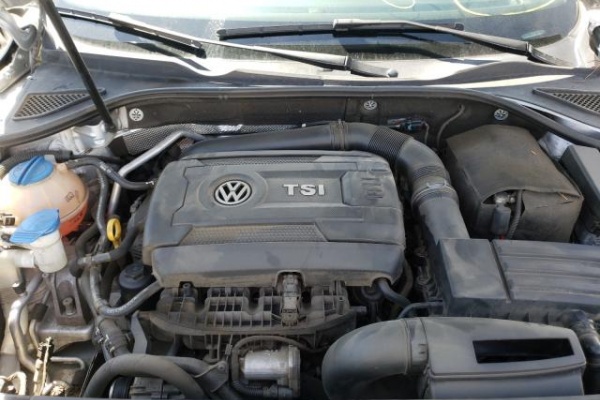 фото Volkswagen Passat S