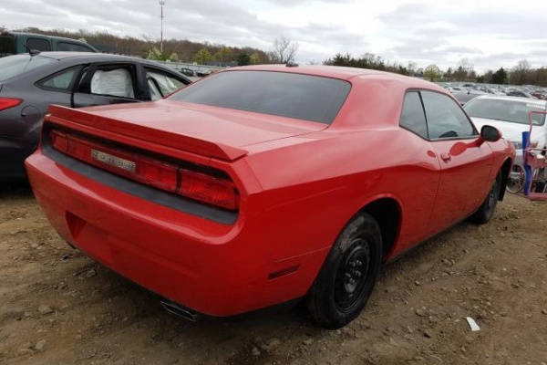 фото Dodge Challenger SXT