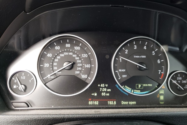 фото BMW 328 XI SULEV